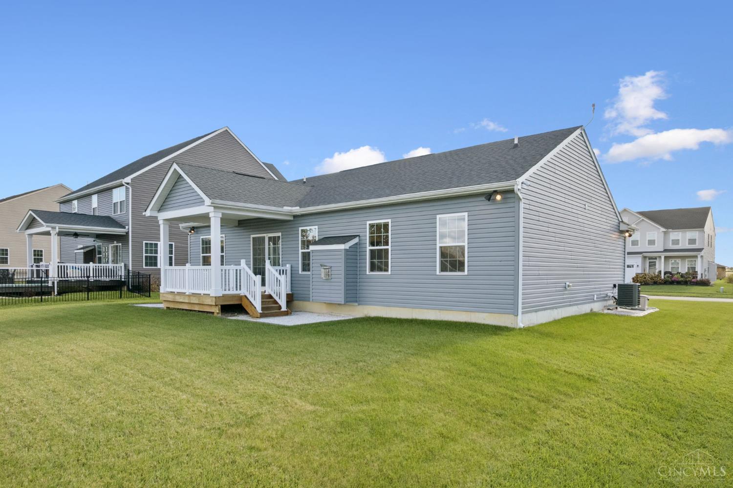 2472 Streamside Drive