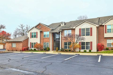 Photo of 181 Palisades Point #1, Cincinnati, OH 45238 (MLS # 1862804)