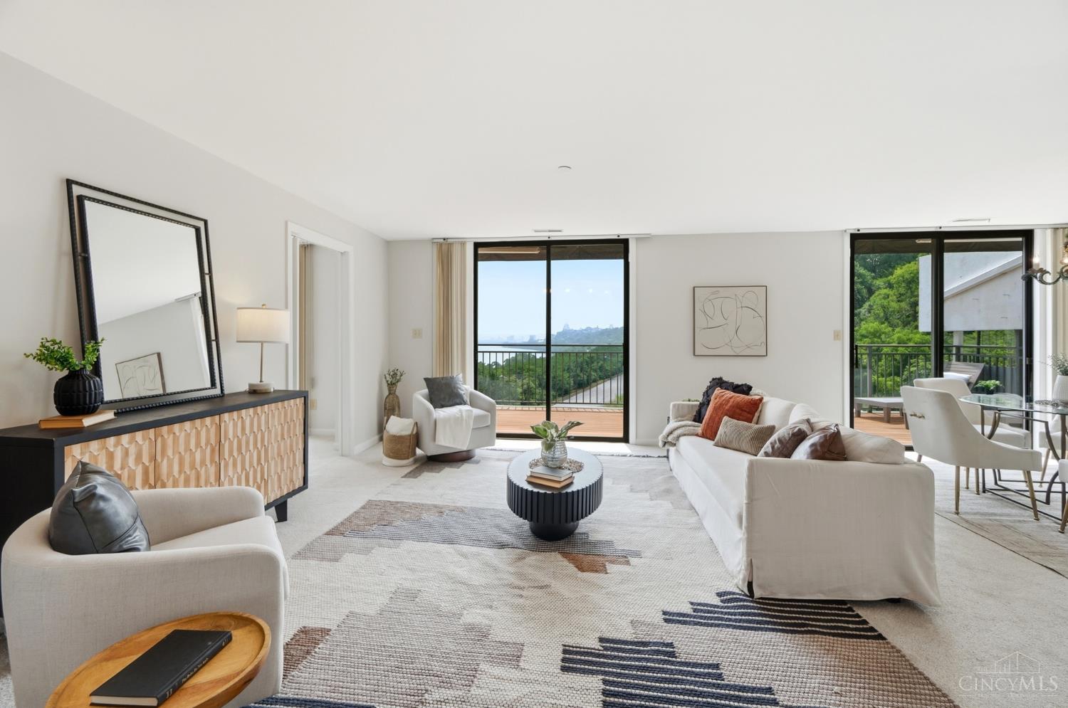 415 Bond Place 4C