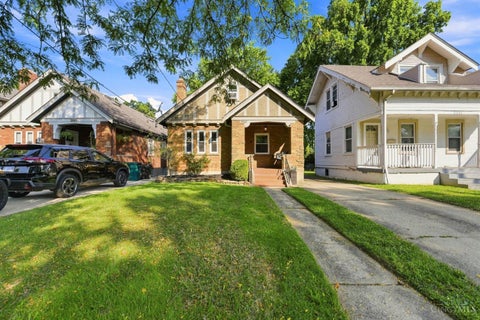 Homes For Sale - 5547 Bosworth Place<br/> Cincinnati, OH 45212