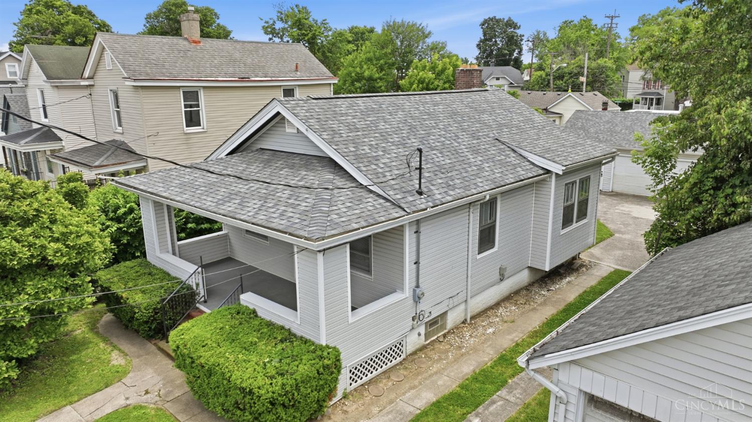 3307 Cardiff Avenue