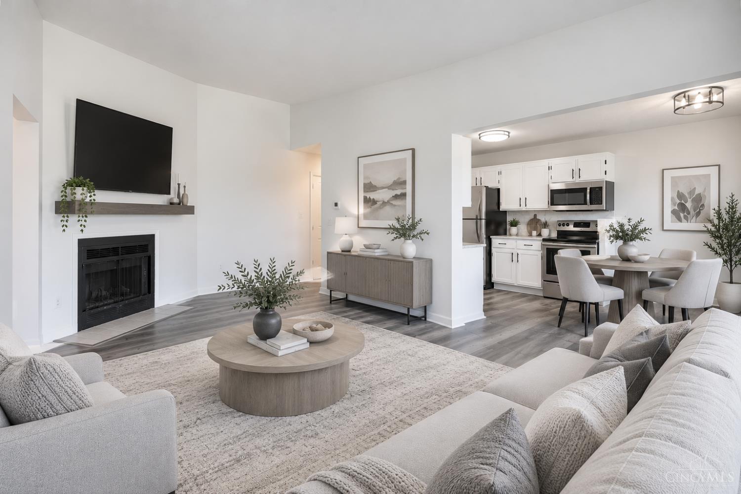 9489 Woodland Hills Drive