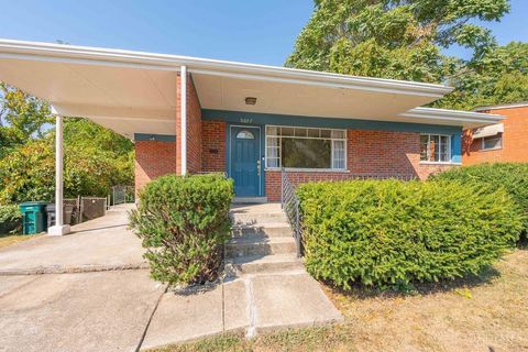 Photo of 6057 Capri Drive, Cincinnati, OH 45224 (MLS # 1855731)