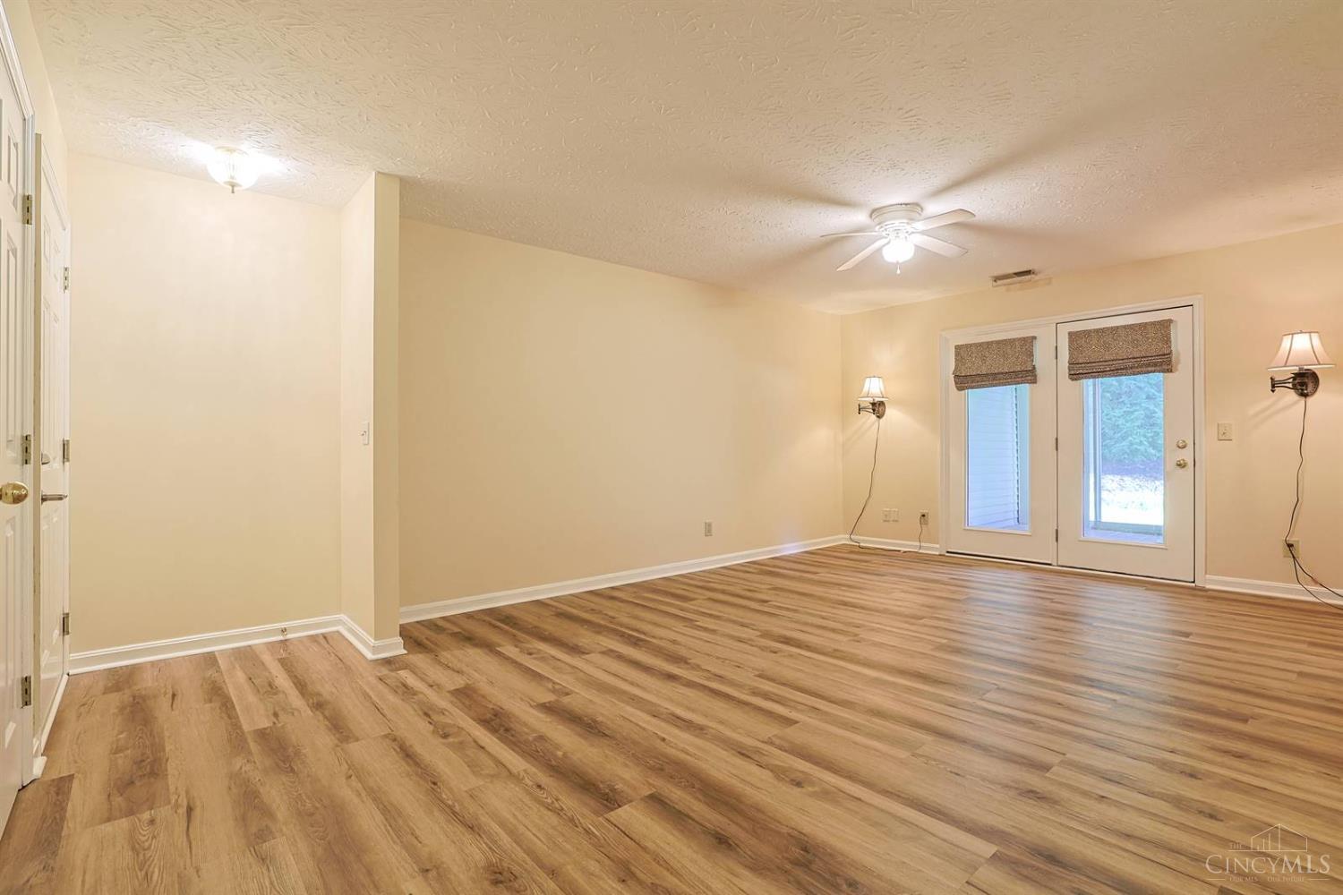 10516 West Road 26