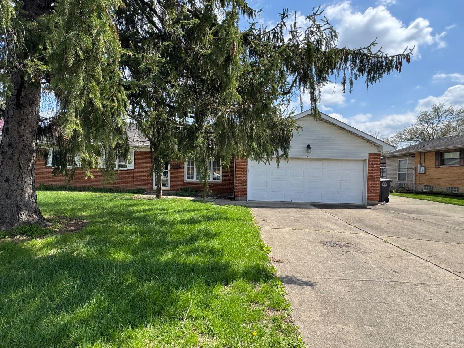3190 Vernell Drive, West Carrollton, Ohio image 2