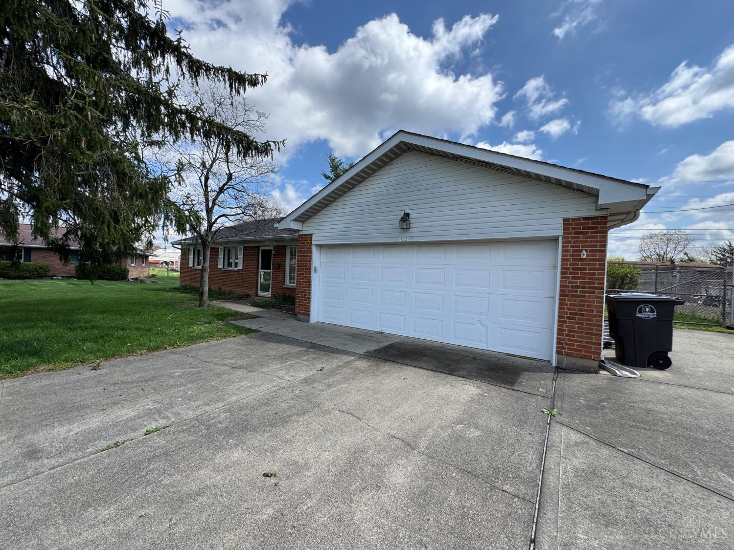 3190 Vernell Drive, West Carrollton, Ohio image 5