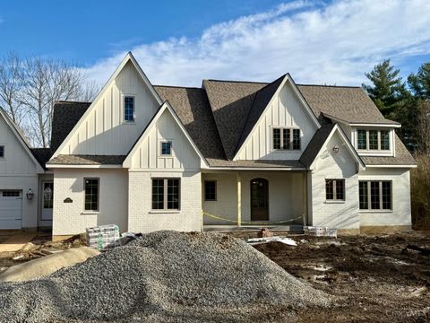 Photo of 6300 Miami Road, Indian Hill, OH 45243 (MLS # 1850148)