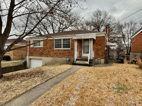 Photo of 784 Woodyhill Drive, Delhi Township, OH 45238 (MLS # 1864052)