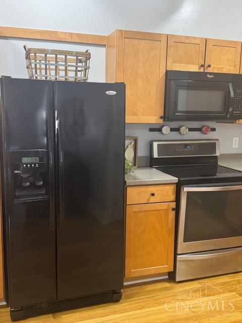 1432 Race Street 304