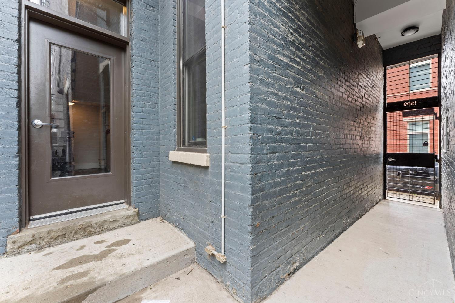 1509 Pleasant Street 152