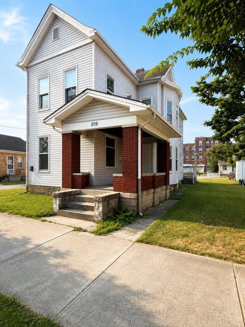 Multifamily For Sale - 209 Walnut Street<br/> Hamilton, OH 45011
