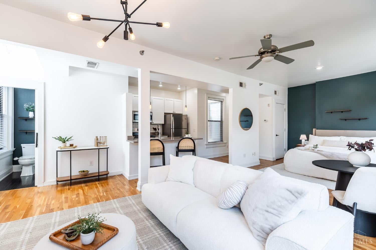 4 W Fourteenth Street 301