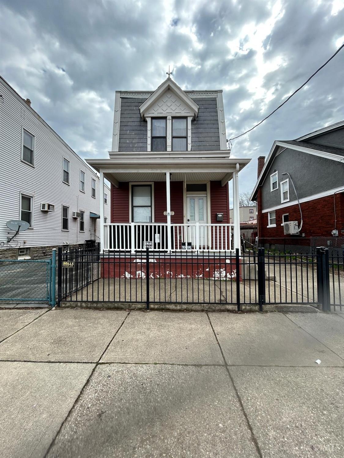2962 Henshaw Avenue, Cincinnati, Ohio image 1