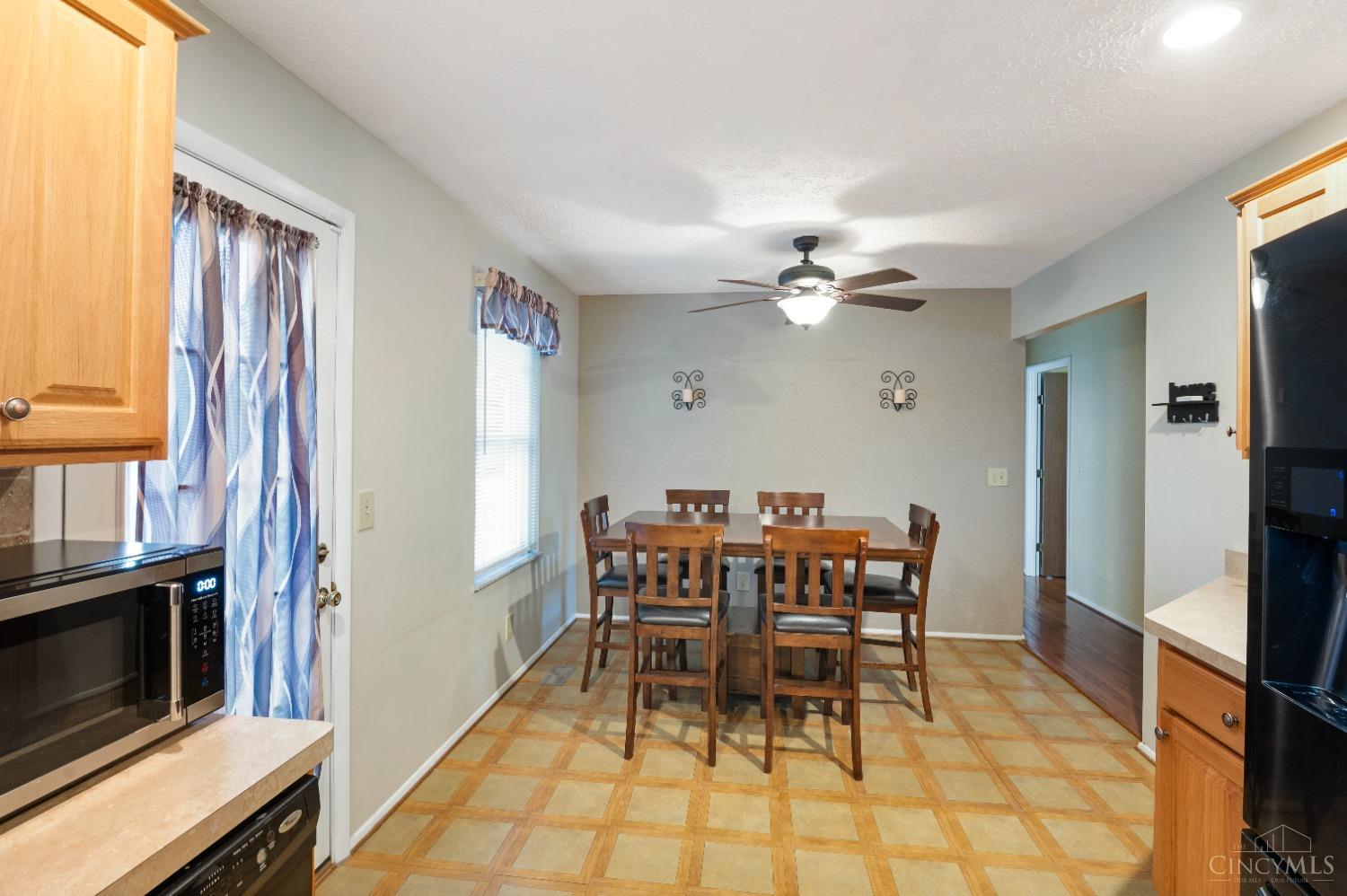 2934 Regal Lane, Colerain Twp, Ohio image 8