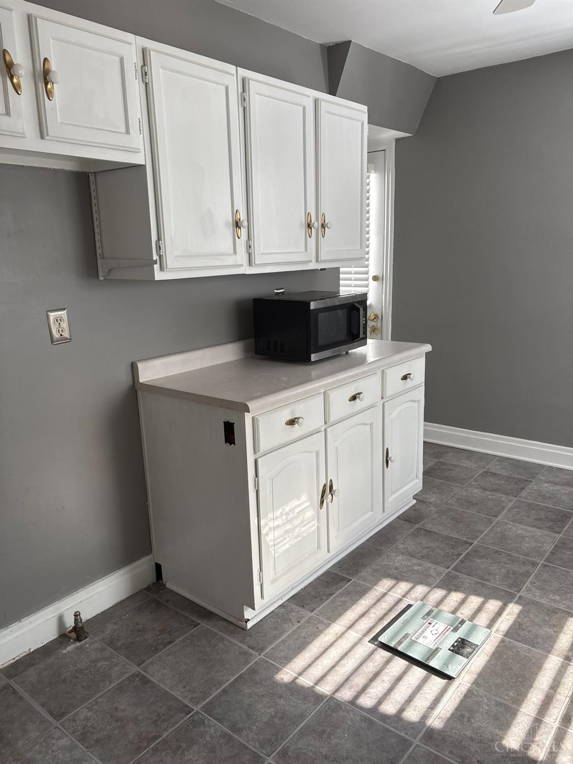 3962 School Section Road