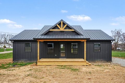 145 Clark Street Russellville OH 45168