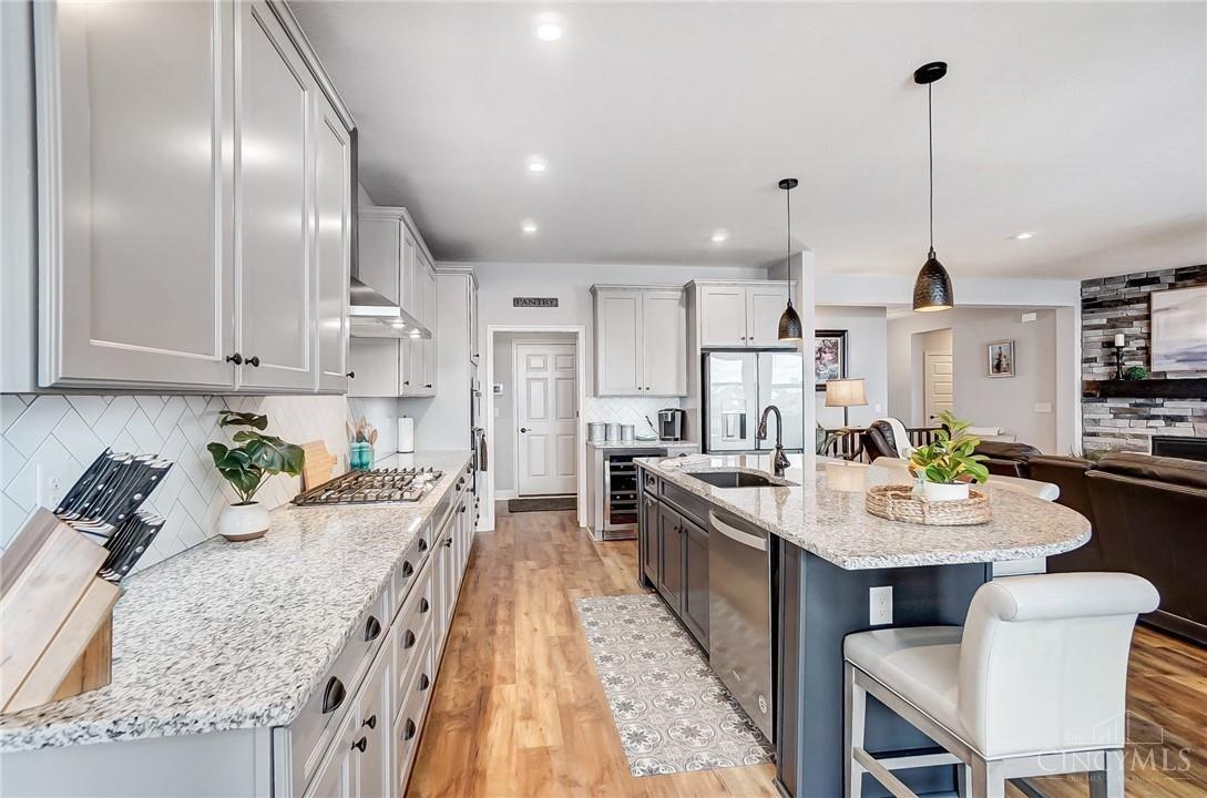 Lebanon, Ohio 45036, United States, 3 Bedrooms Bedrooms, ,3 BathroomsBathrooms,Residential,Pending,24637