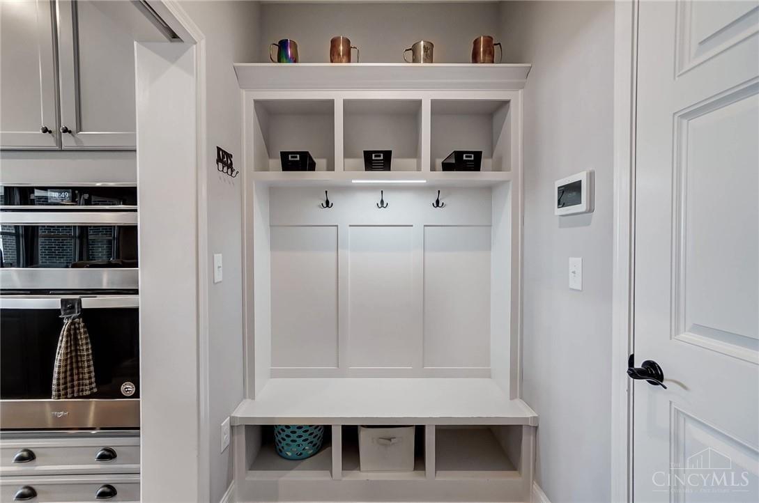 Lebanon, Ohio 45036, United States, 3 Bedrooms Bedrooms, ,3 BathroomsBathrooms,Residential,Pending,24637