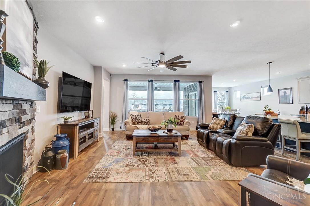 Lebanon, Ohio 45036, United States, 3 Bedrooms Bedrooms, ,3 BathroomsBathrooms,Residential,Pending,24637