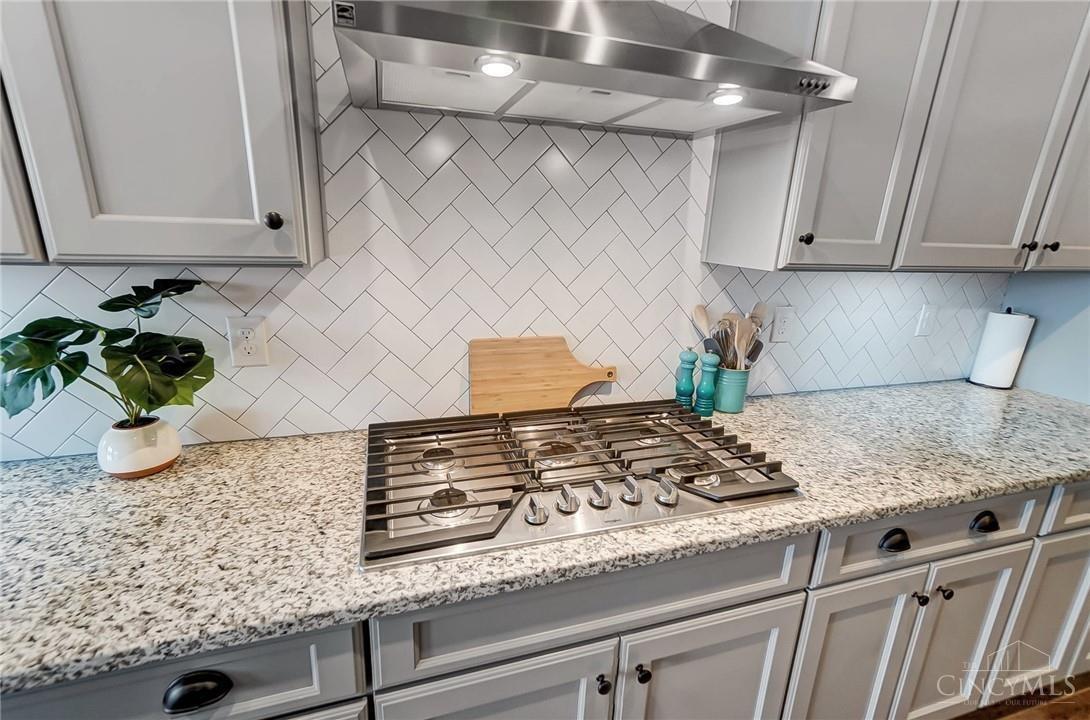 Lebanon, Ohio 45036, United States, 3 Bedrooms Bedrooms, ,3 BathroomsBathrooms,Residential,Pending,24637