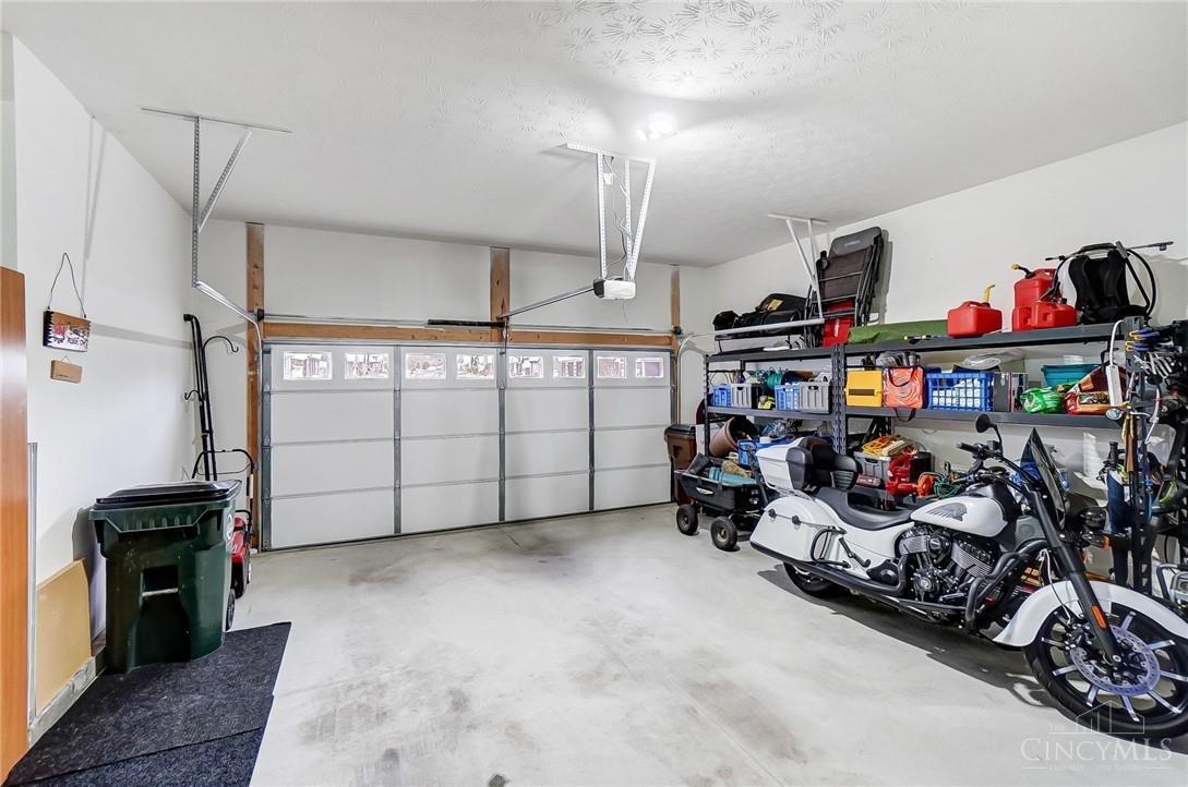 Lebanon, Ohio 45036, United States, 3 Bedrooms Bedrooms, ,3 BathroomsBathrooms,Residential,Pending,24637