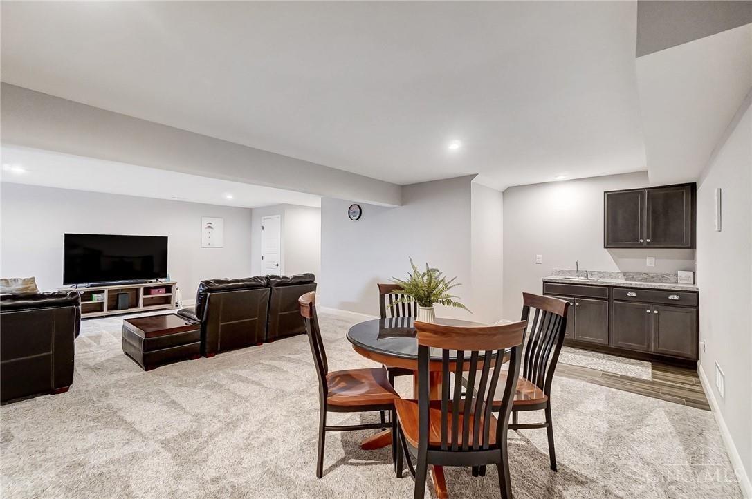 Lebanon, Ohio 45036, United States, 3 Bedrooms Bedrooms, ,3 BathroomsBathrooms,Residential,Pending,24637