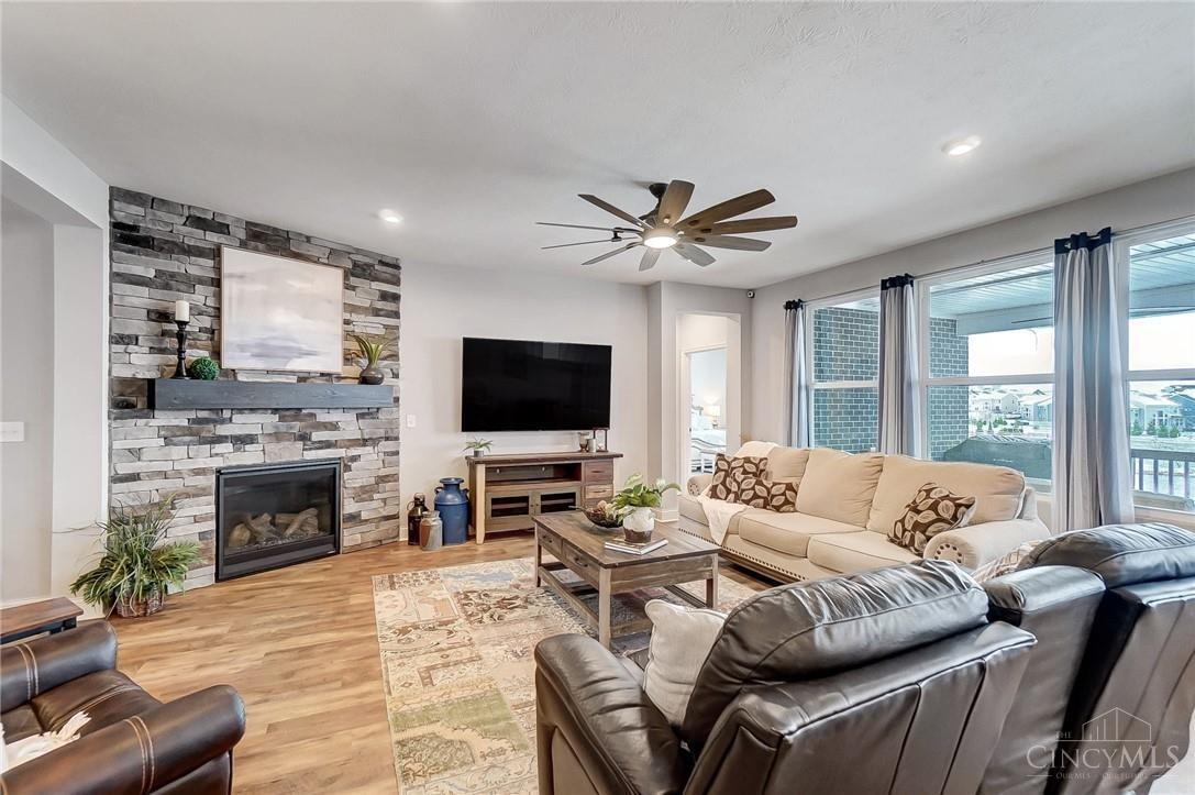 Lebanon, Ohio 45036, United States, 3 Bedrooms Bedrooms, ,3 BathroomsBathrooms,Residential,Pending,24637