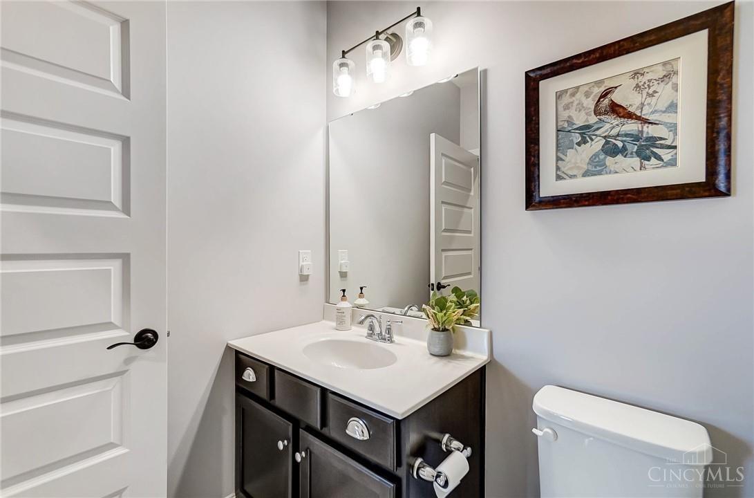 Lebanon, Ohio 45036, United States, 3 Bedrooms Bedrooms, ,3 BathroomsBathrooms,Residential,Pending,24637