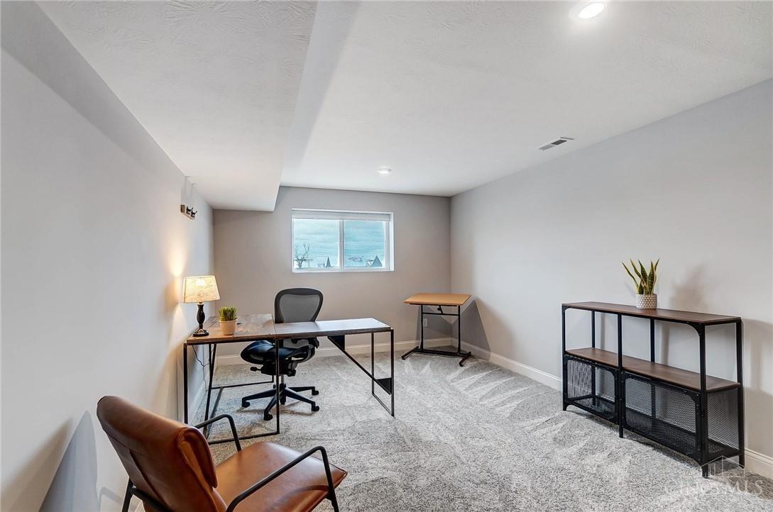 Lebanon, Ohio 45036, United States, 3 Bedrooms Bedrooms, ,3 BathroomsBathrooms,Residential,Pending,24637