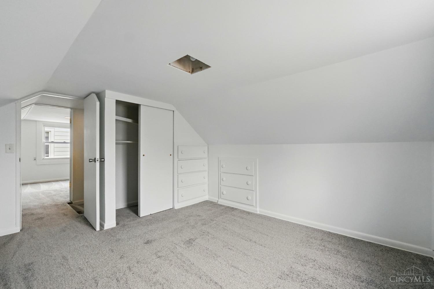 4555 Cooper Road, Blue Ash, Ohio image 17