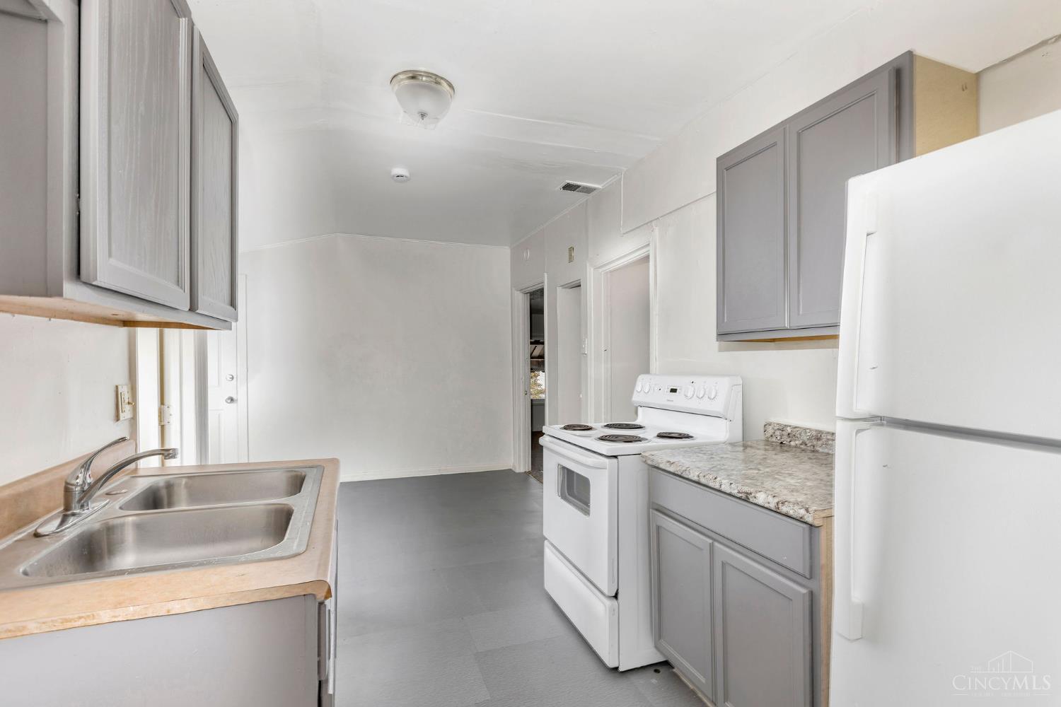 3518 W Eighth Street