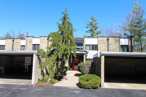 Photo of 399 W Galbraith Road #110, Cincinnati, OH 45215 (MLS # 1871258)