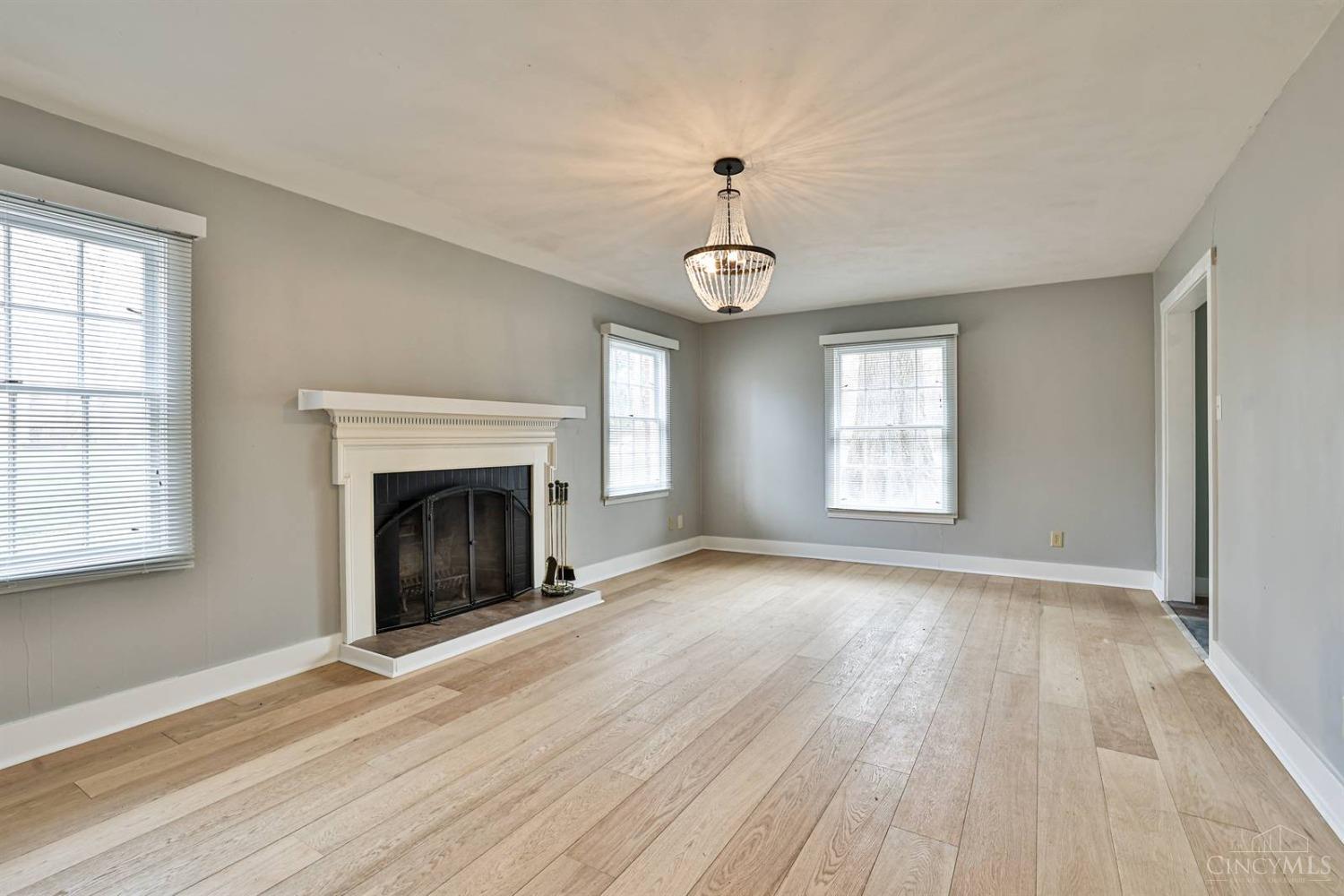 5473 Fair Valley Road, Dayton, Ohio image 9