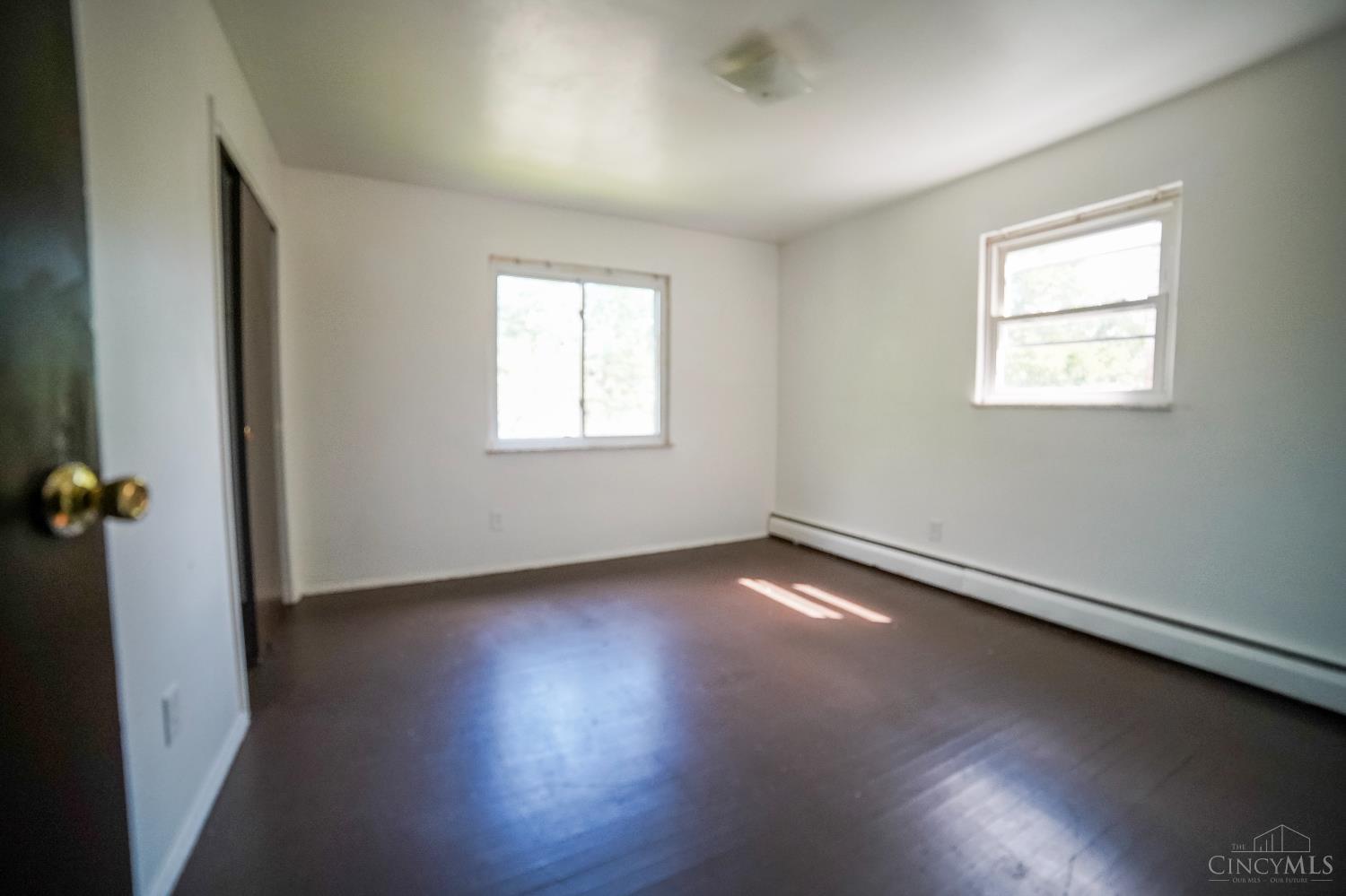 Cincinnati, Ohio 45214, United States, 8 Bedrooms Bedrooms, ,4 BathroomsBathrooms,Residential,Active,155473