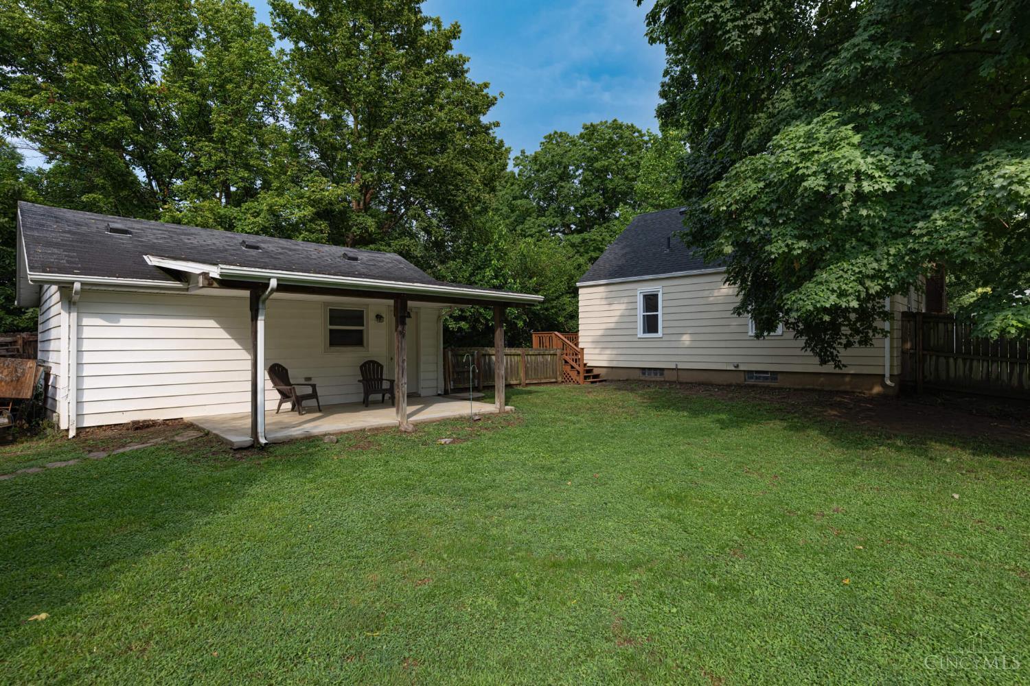 407 W Lomar Avenue