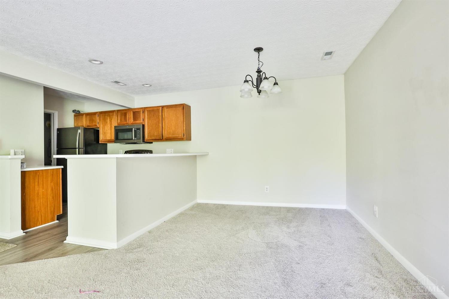 11555 Regency Square Court #2, Colerain Twp, Ohio image 6