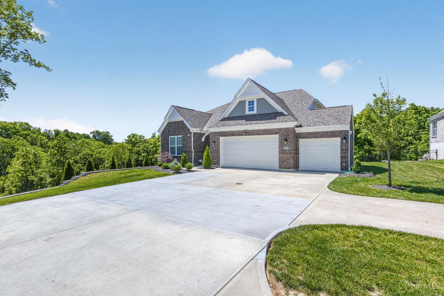 4994 Shadow Hawk Drive