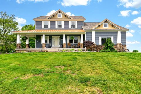 Photo of 8929 Brandon Lane, Waynesville, OH 45068 (MLS # 1879607)