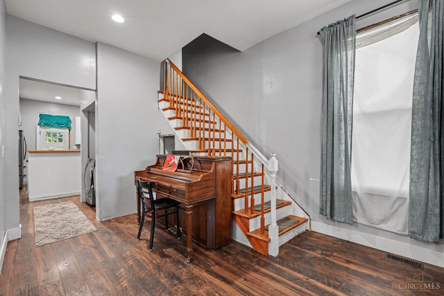 127 W Sixty Fourth Street