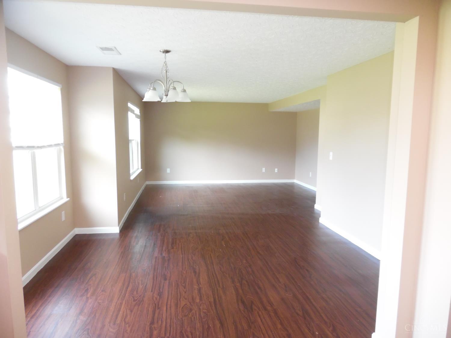 463 Lite Court, Trenton, Ohio image 2