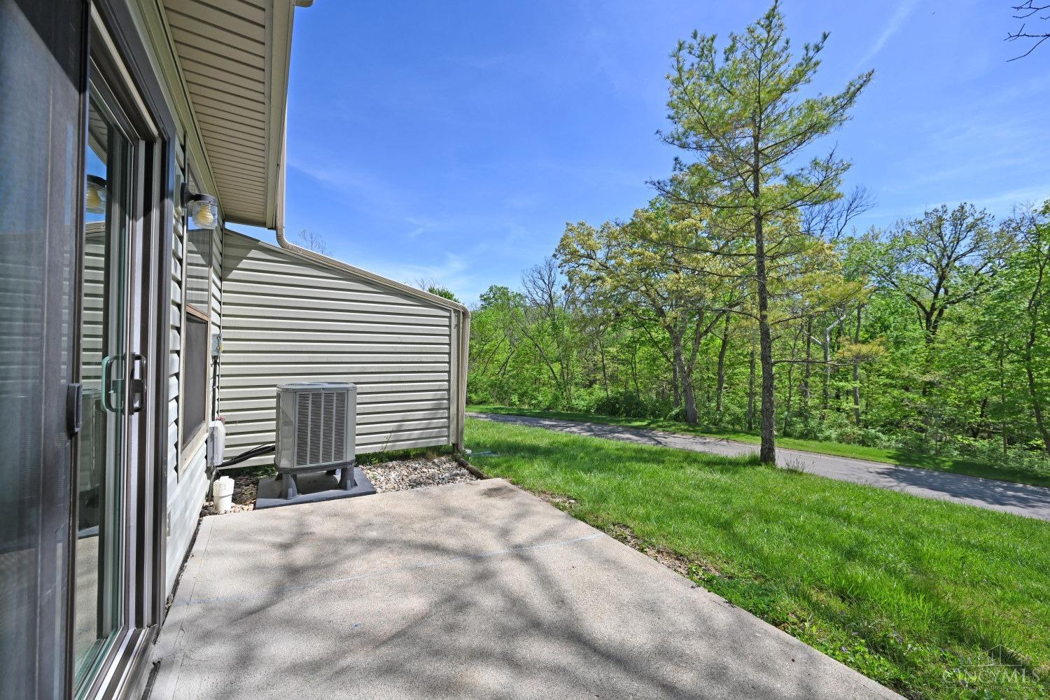 2751 Phaeton Lane, Deerfield Twp., Alabama image 32