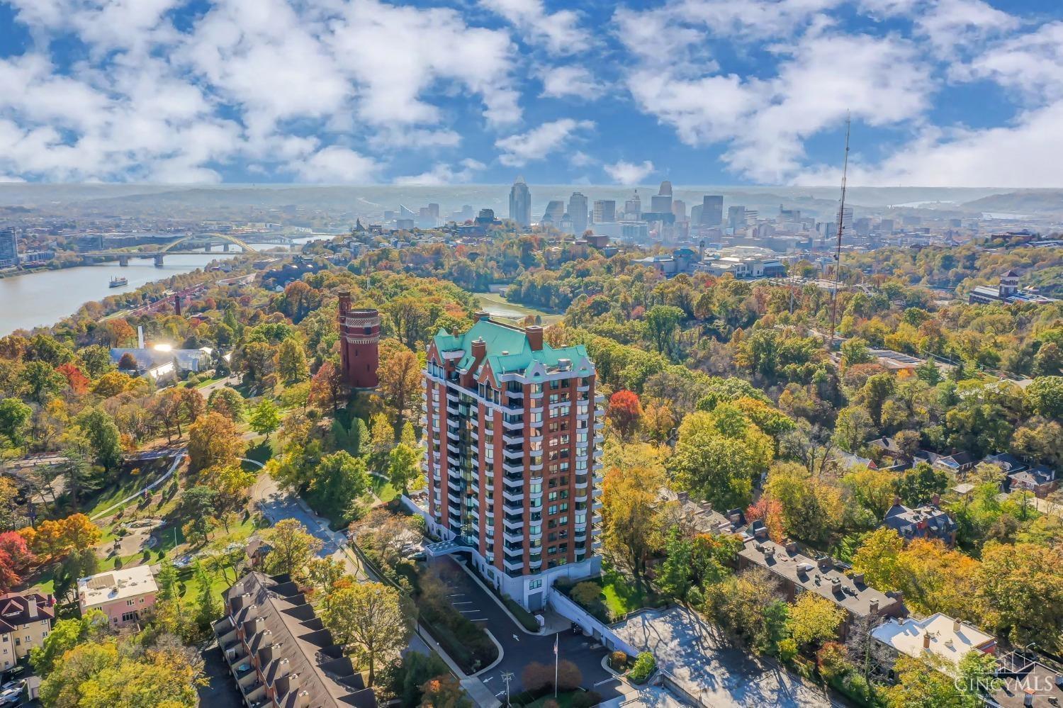 2121 Alpine Place 1401