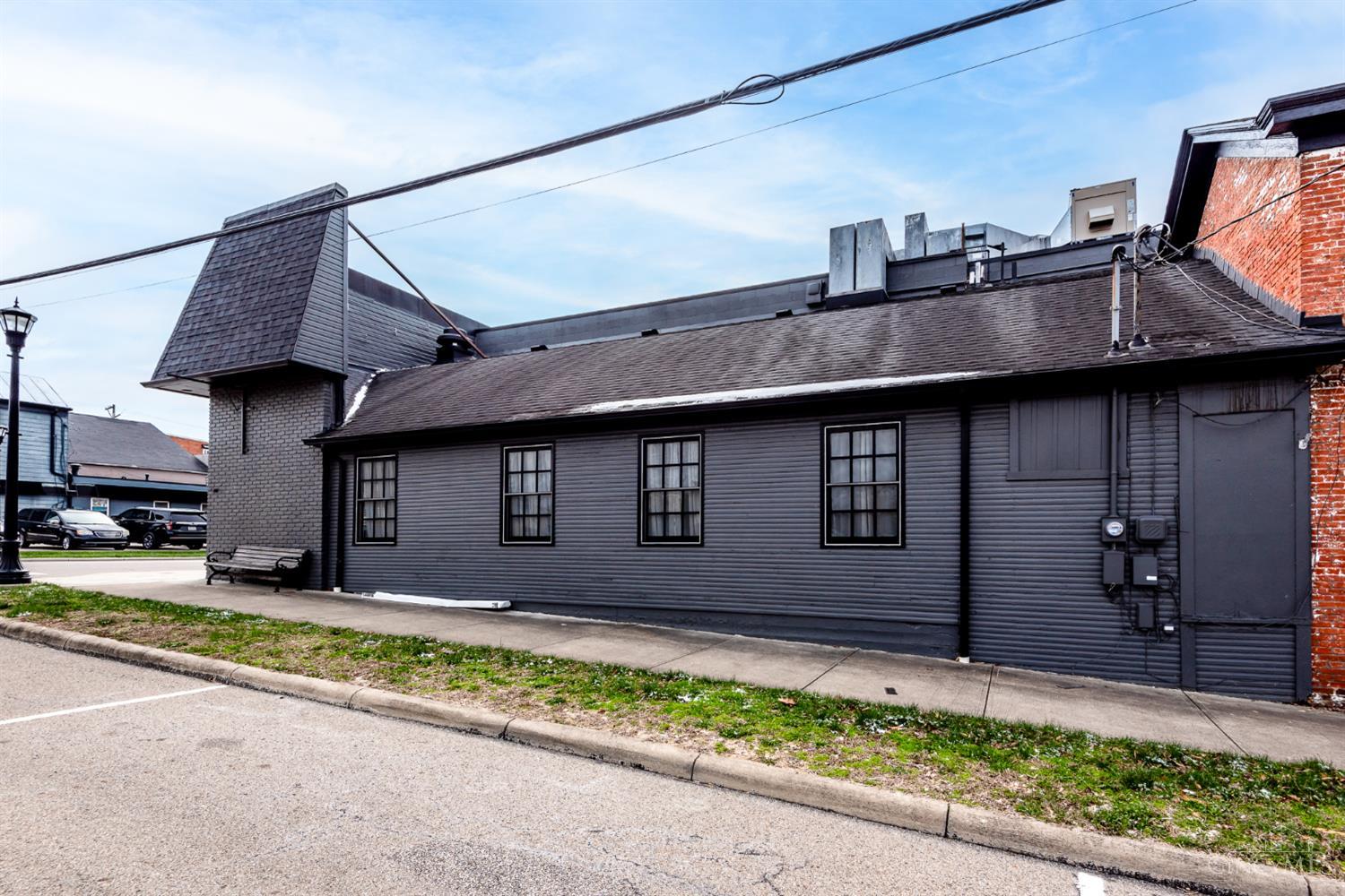 3 S Sycamore Street