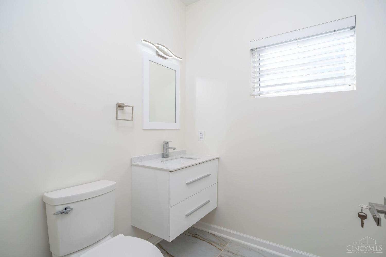 1324 Northwoods Drive, Hillsboro, Ohio image 19