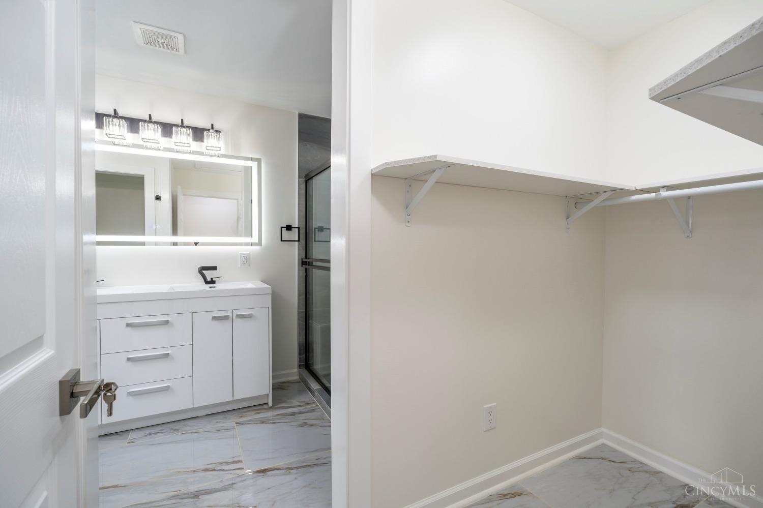 1324 Northwoods Drive, Hillsboro, Ohio image 38