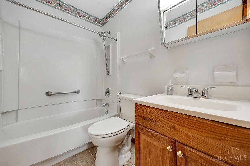 5878 River Road, Fairfield, Ohio image 10