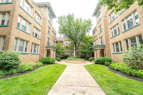 Photo of 3896 Reading Road #M, Cincinnati, OH 45229 (MLS # 1860834)
