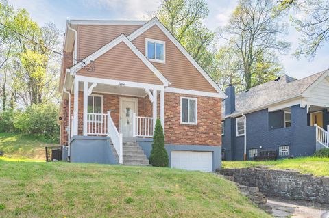 Photo of 5866 Kennedy Avenue, Cincinnati, OH 45213 (MLS # 1875089)
