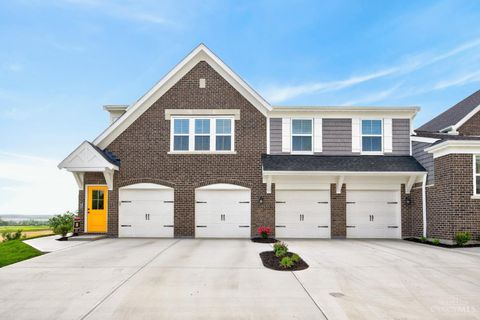 Photo of 405 Bethpage Way, Turtle Creek Township, OH 45036 (MLS # 1880004)