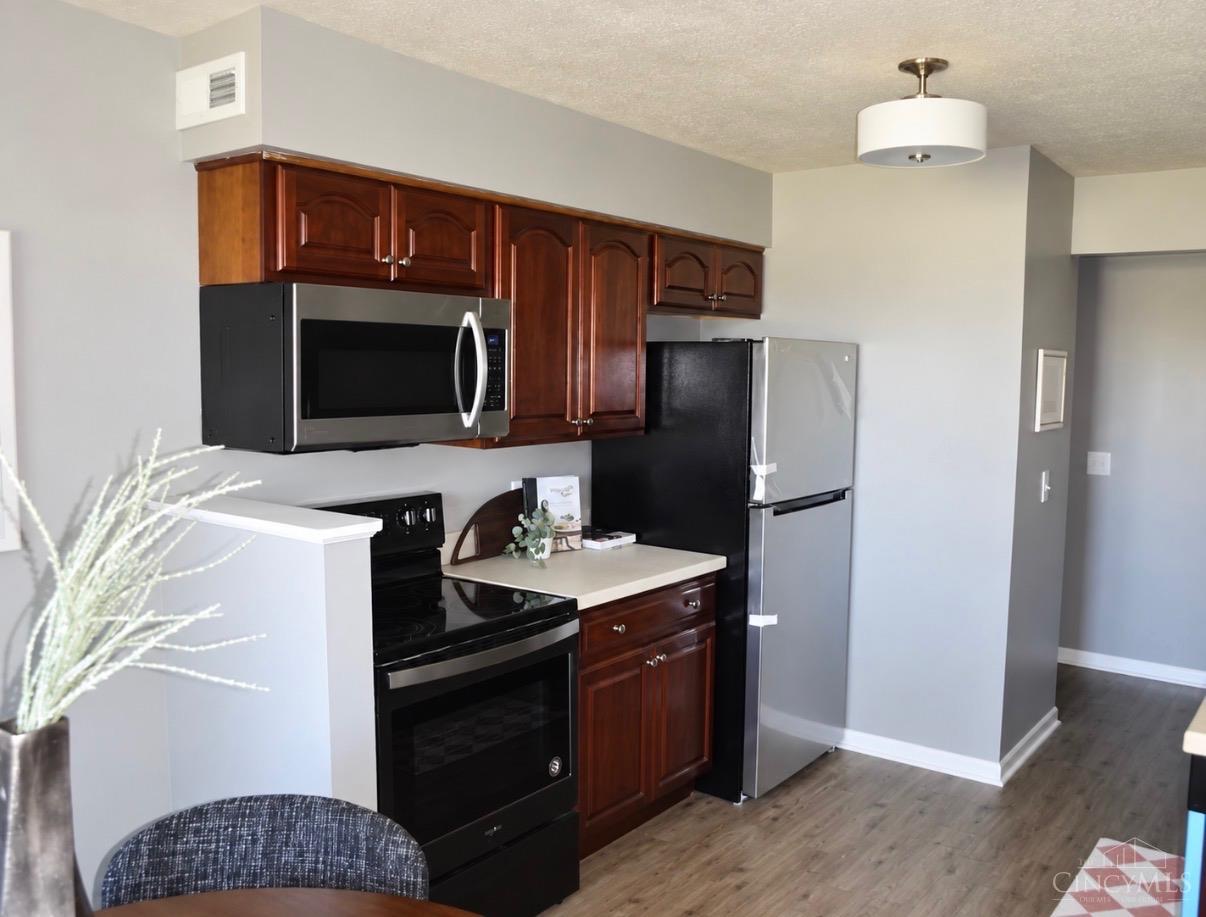 5043 Tri County View Drive